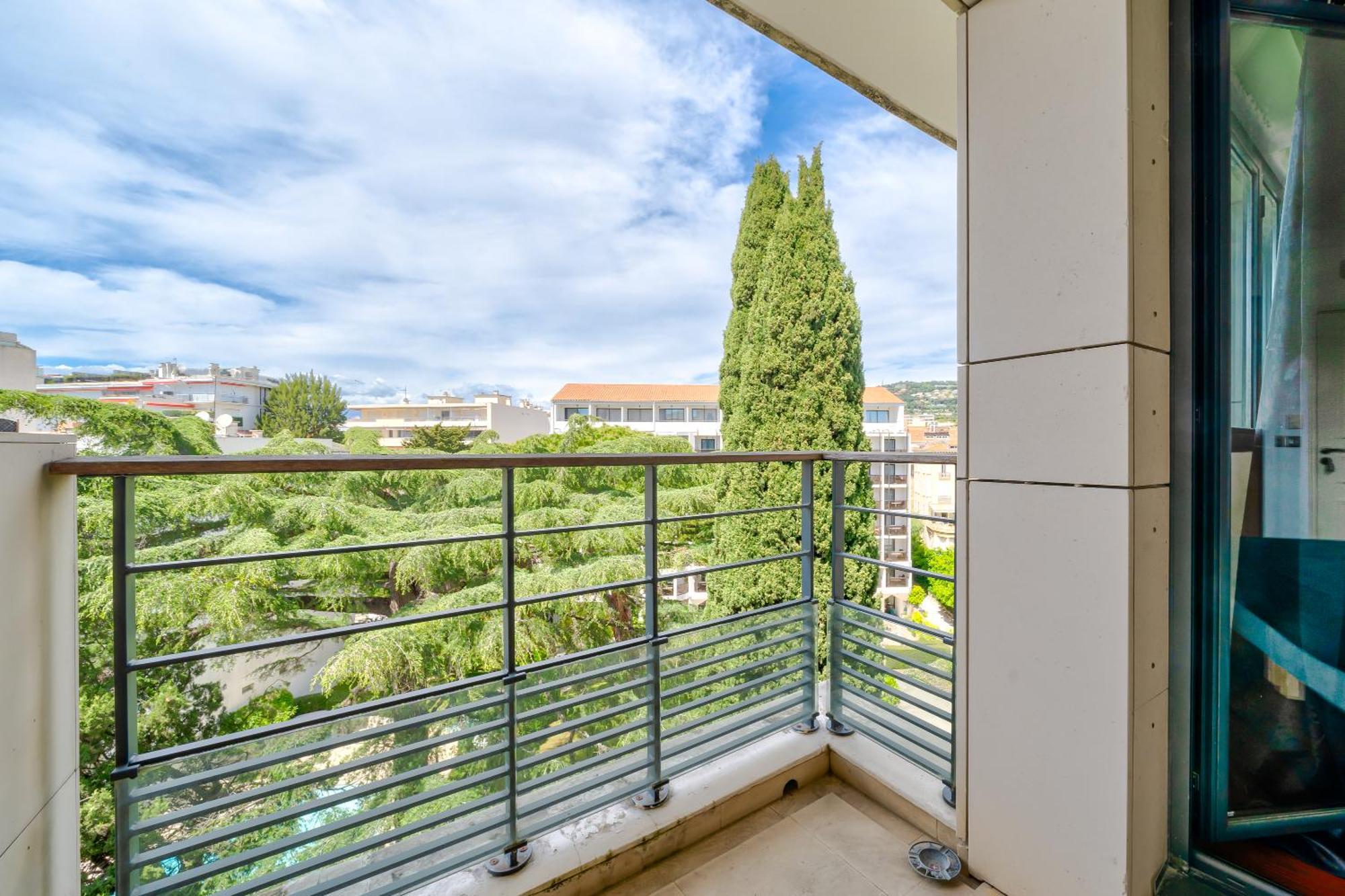 Residence Carlton Riviera - Канни Екстер'єр фото